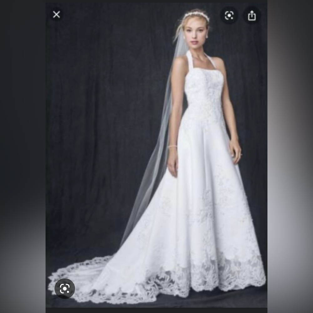 NWT- David’s Bridal Michelangelo White Beaded A-Line Halter Satin Gown (Size 6)